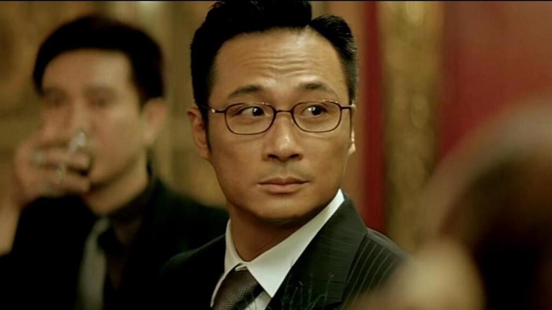 吴镇宇综艺嘴对嘴喂药表演引热议，尺度争议成焦点